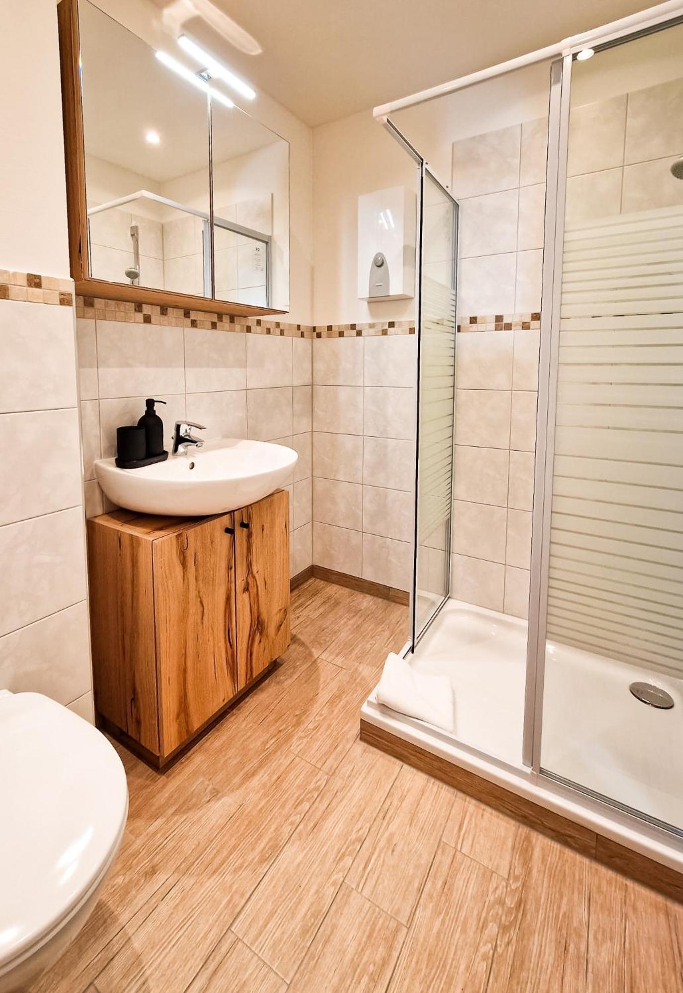 Studio Am Duernbach - Modern, Ruhig & Zentral Am Schliersee Mit Parkplatz Zewnętrze zdjęcie